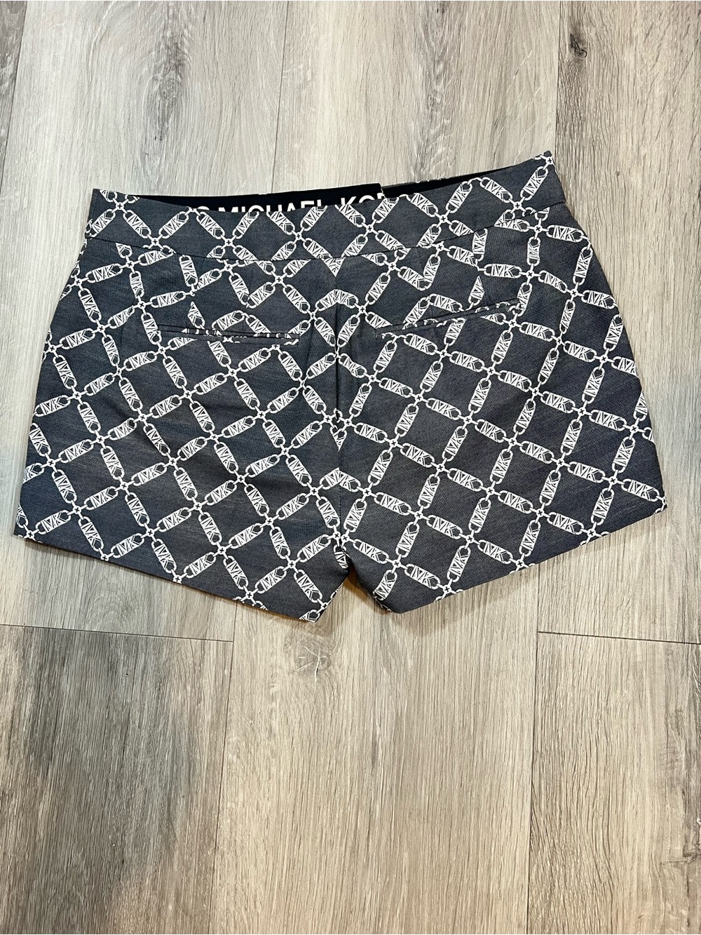 MICHAEL Michael Kors Black Shorts with White Chain-Print